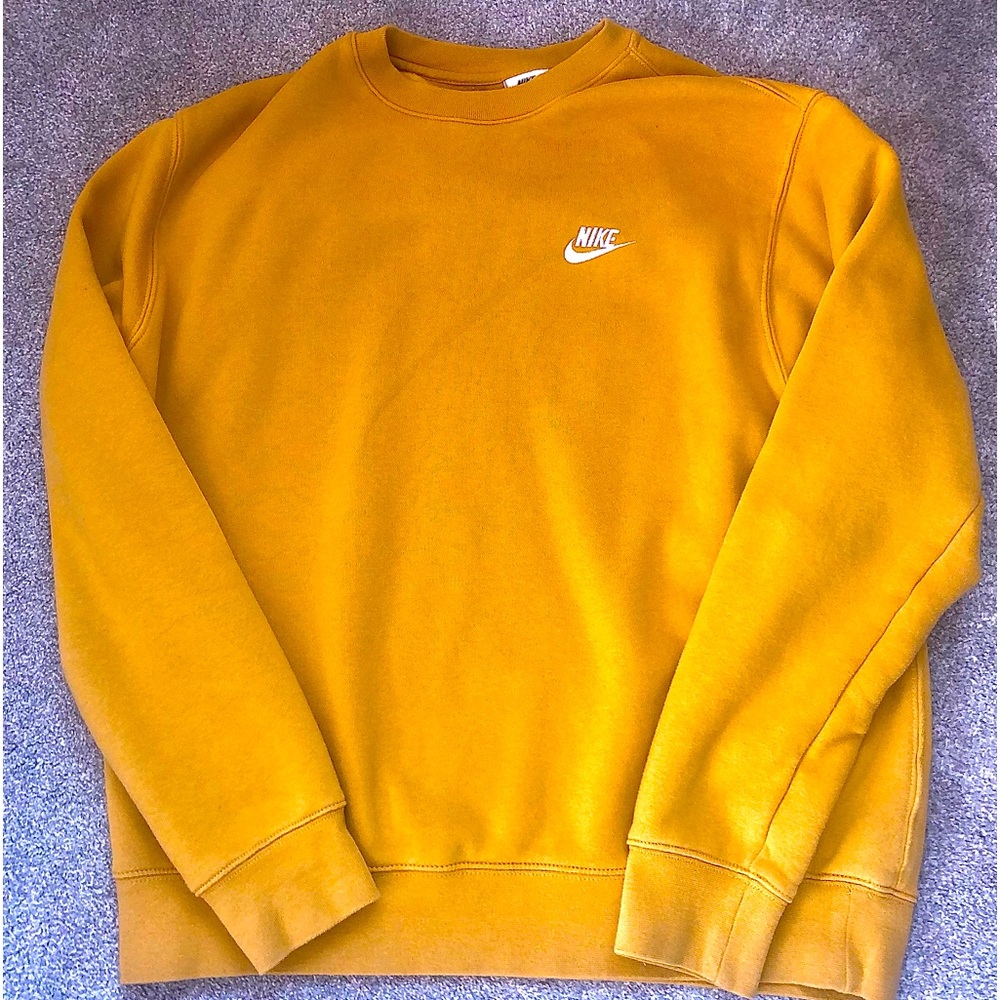 Nike Medium Yellow Crewneck